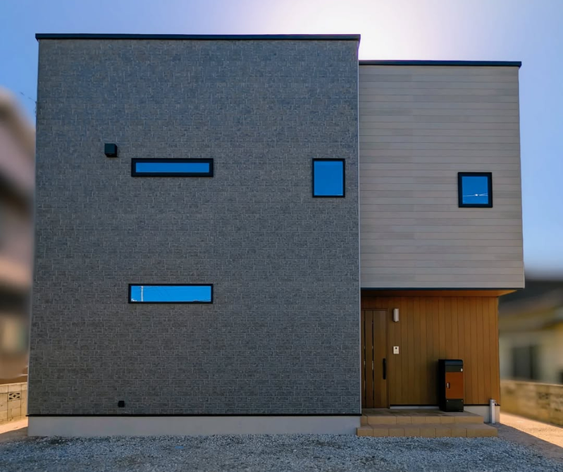 北側接道なので北玄関