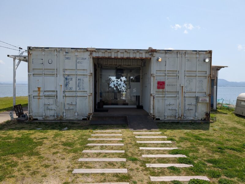 コンテナで作られた店舗