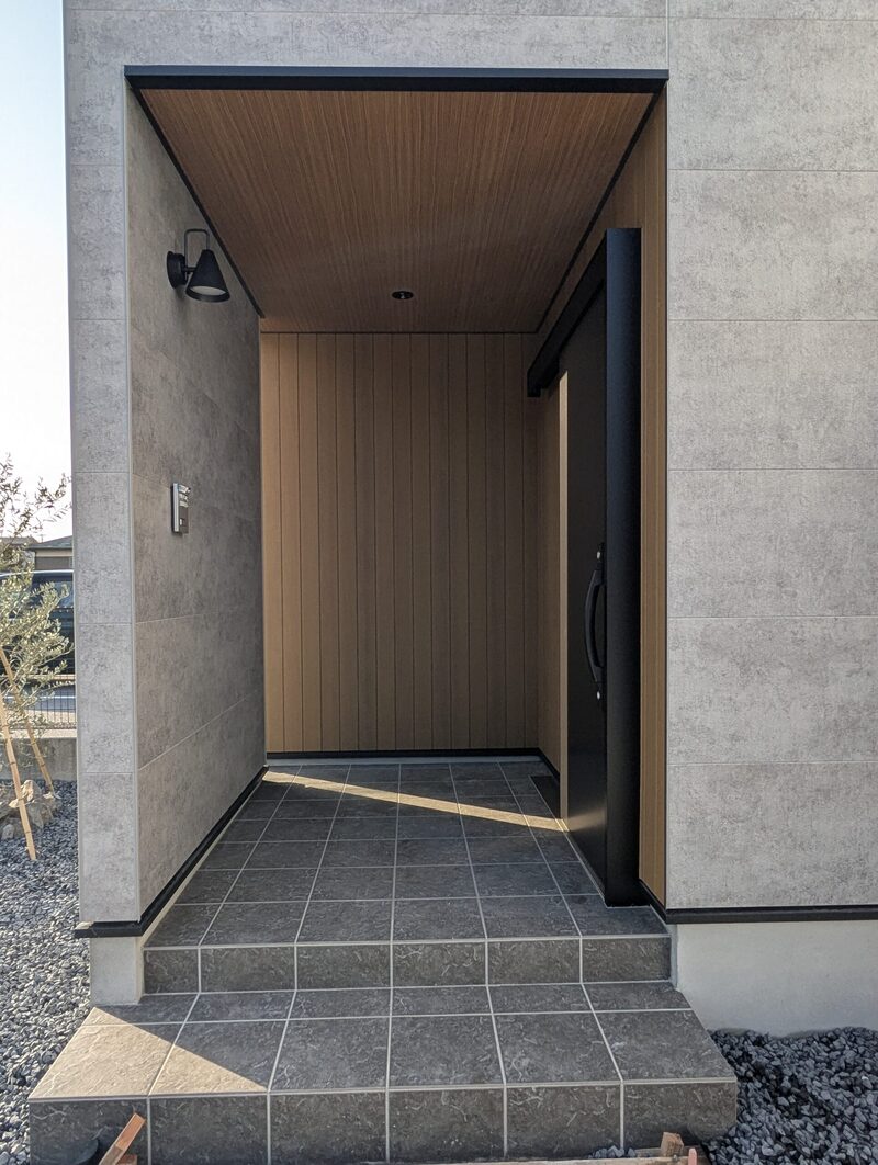 白×グレーのコントラスト」 ​