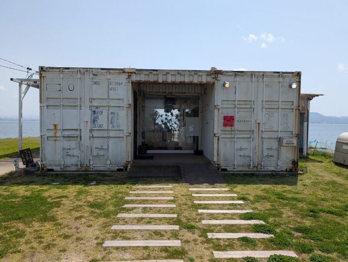 コンテナで作られた店舗